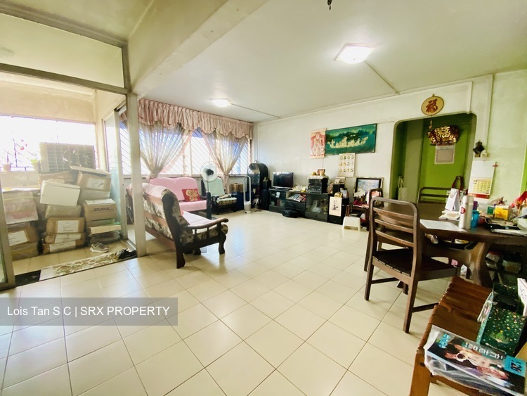 Hougang Avenue 6 thumbnail photo